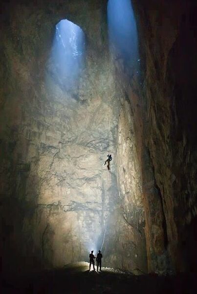 Cuevas de Zlot, Serbia — Zlot