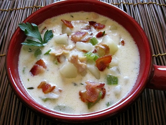 Sopa de almejas de Nueva Inglaterra — Massachusetts