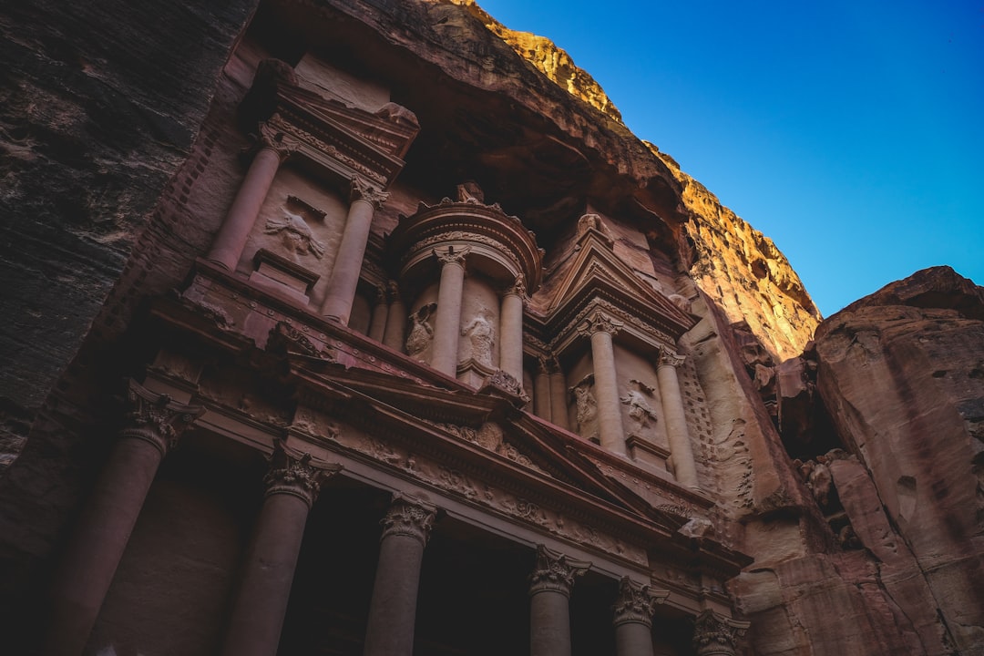 La increíble ciudad perdida de Petra | Secret World Trip Planner