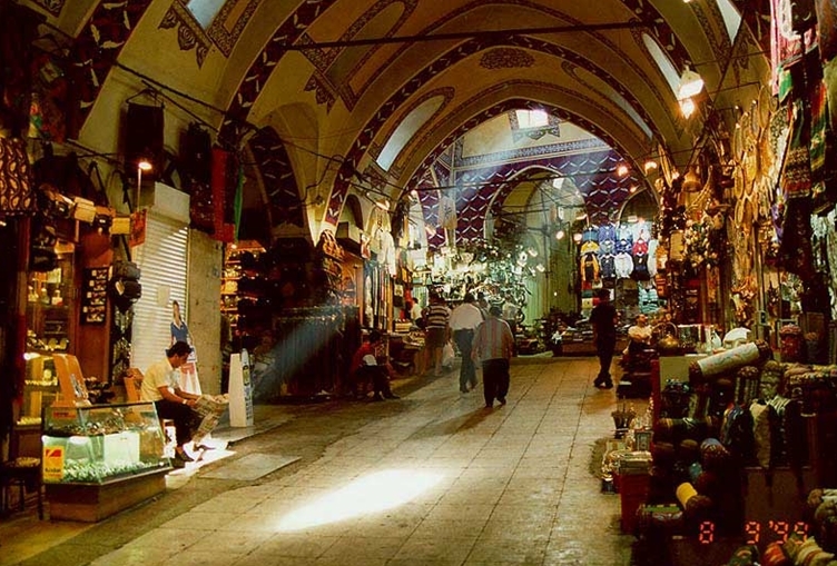 El Gran Bazar es uno de los mercados más antiguos del mundo - Beyaz?t Mh. | Secret World Trip Planner
