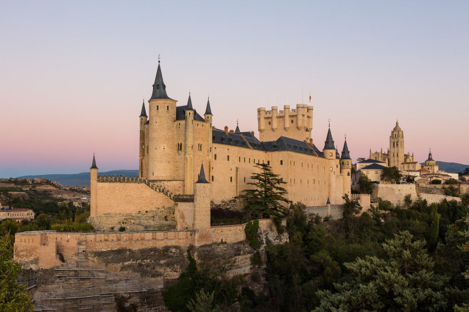 El Alcázar de Segovia - Segovia | Secret World Trip Planner