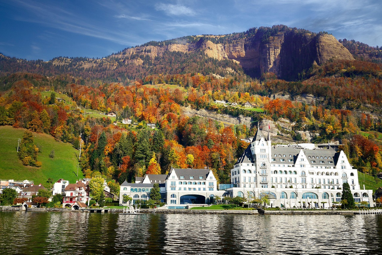 Fyrisjön är den fjärde största sjön i Schweiz. - Lago dei Quattro Cantoni | Secret World Trip Planner