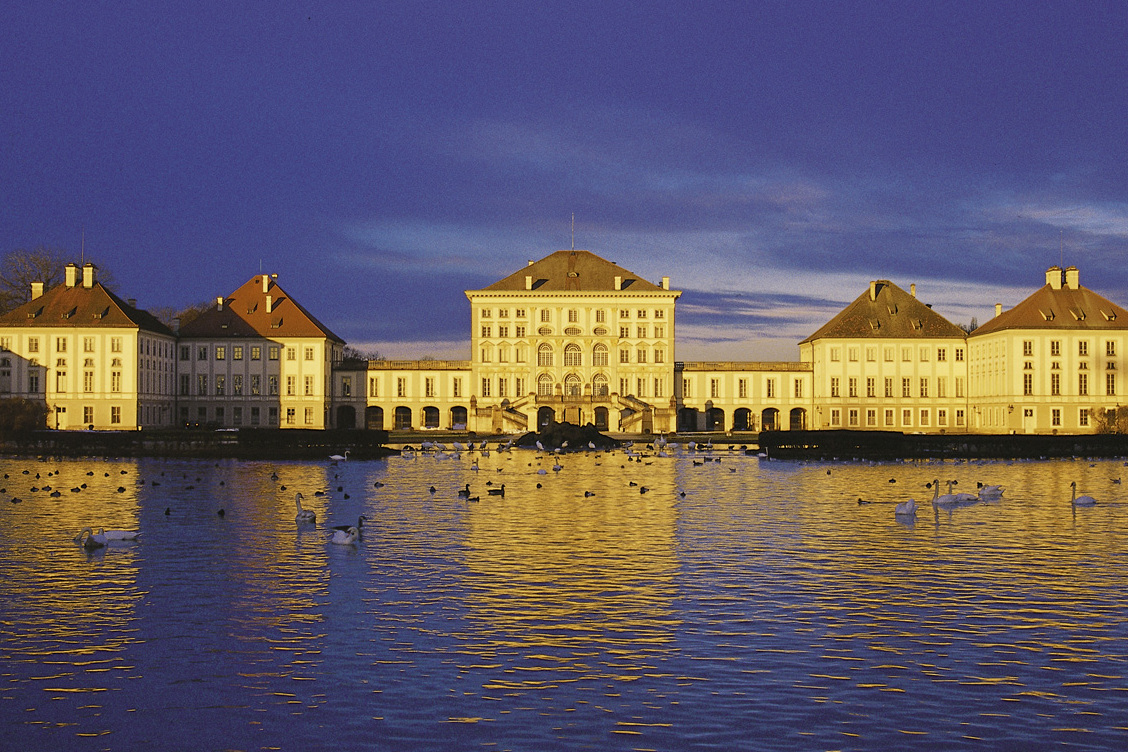 El Palacio de Nymphenburg es un palacio barroco de Múnich — München