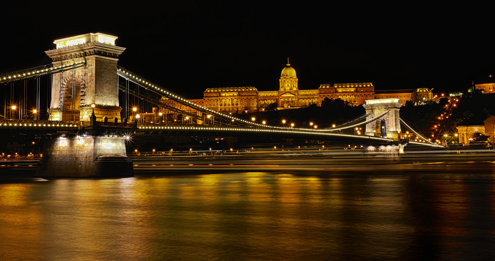 Jembatan Rantai Szechenyi Budapest - Budapest | Secret World Trip Planner
