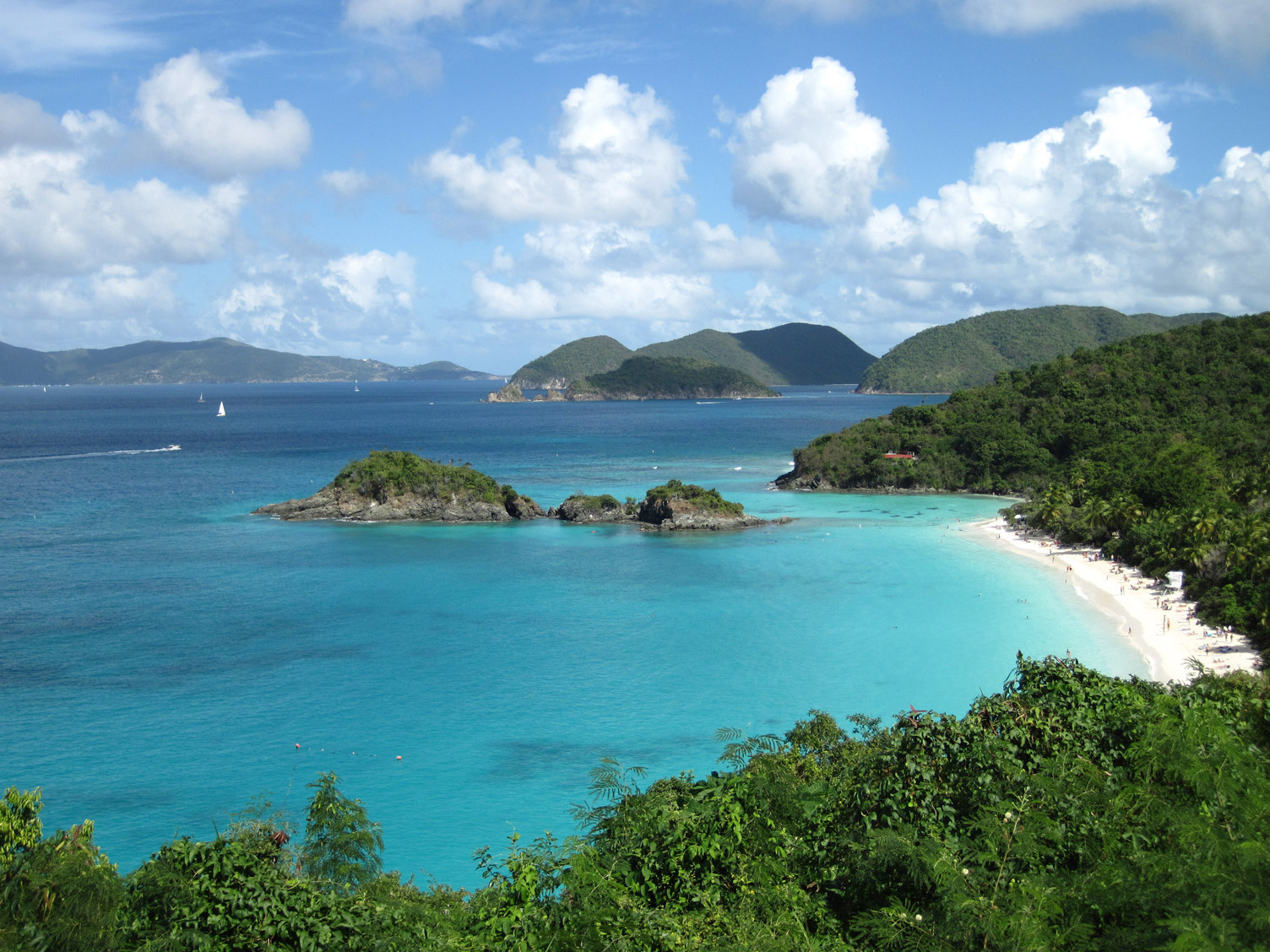 Trunk Bay - Vackert vatten och underbar vit sand - St John 00830 | Secret World Trip Planner