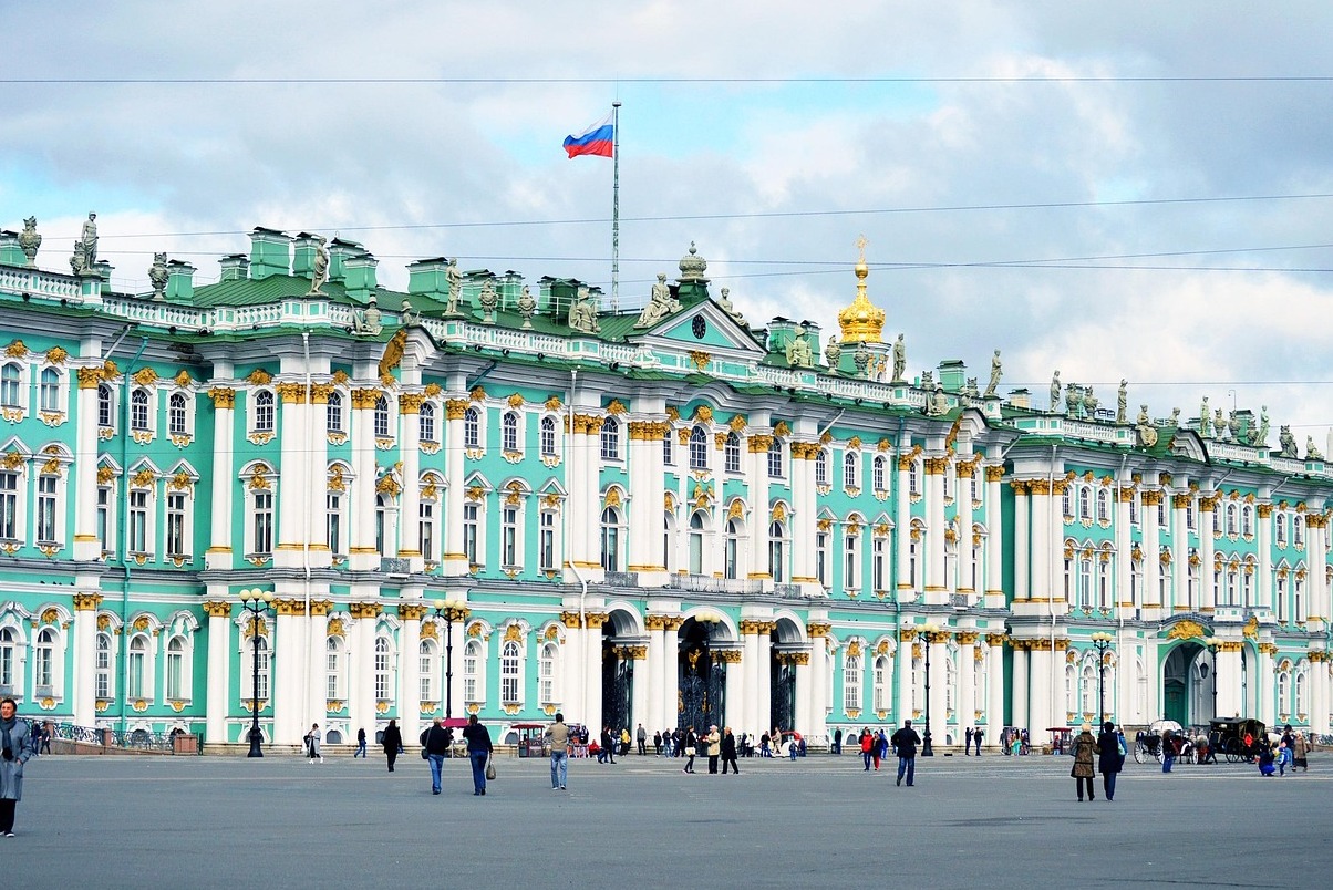 The Hermitage Museum in Saint Petersburg - Sankt-Peterburg | Secret World Trip Planner