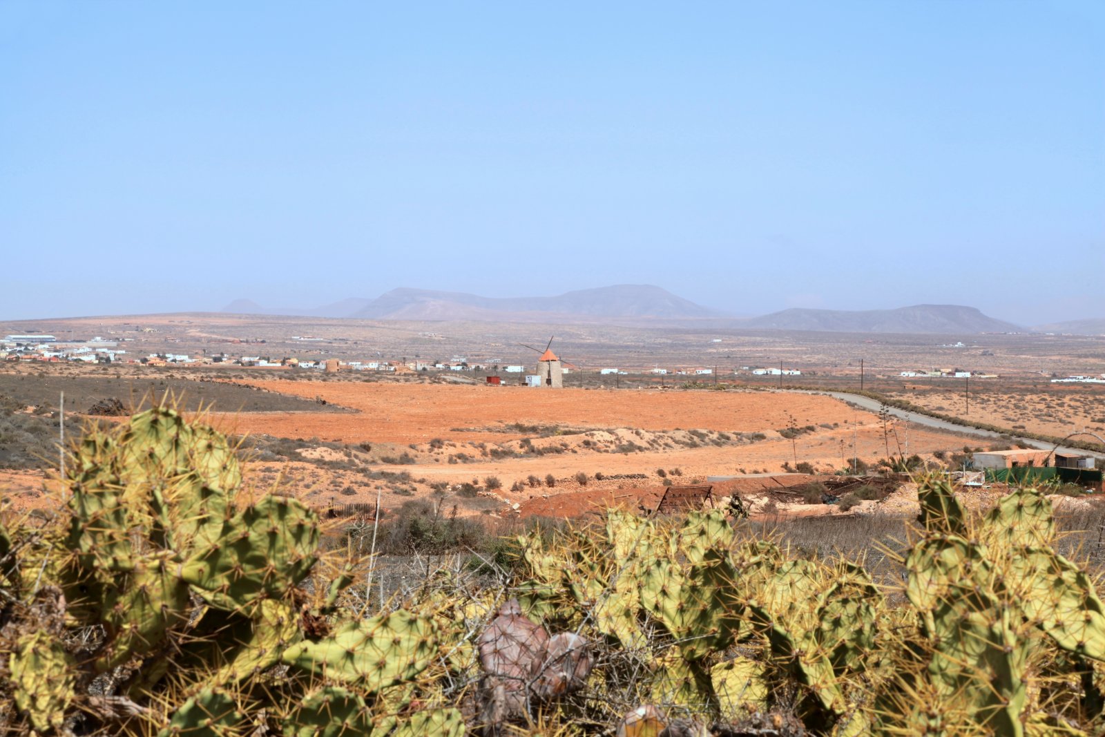 Molino de viento en Fuerteventura - Fuerteventura | Secret World Trip Planner