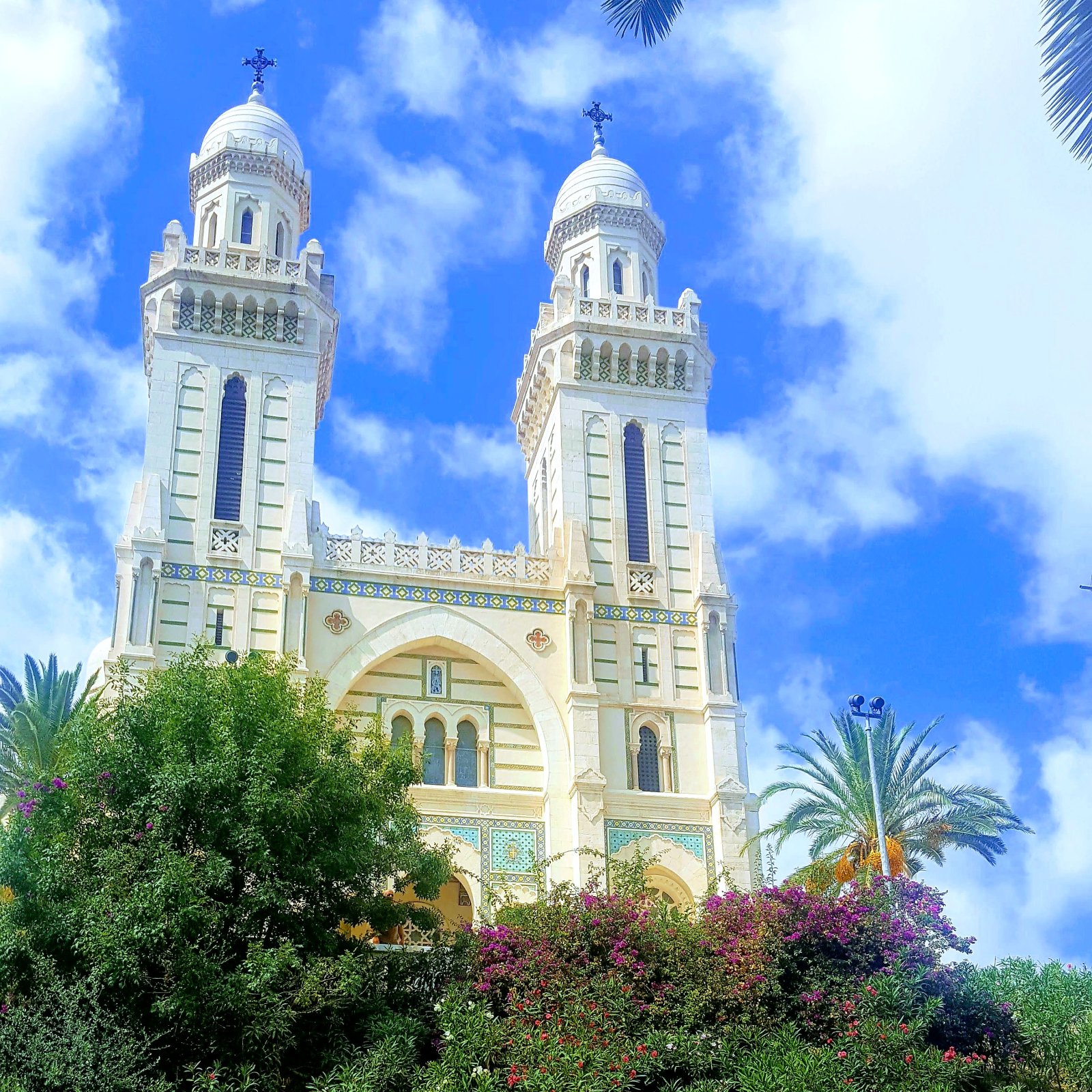Argelia: Basílica de San Agustín en Annaba - Annaba | Secret World Trip Planner