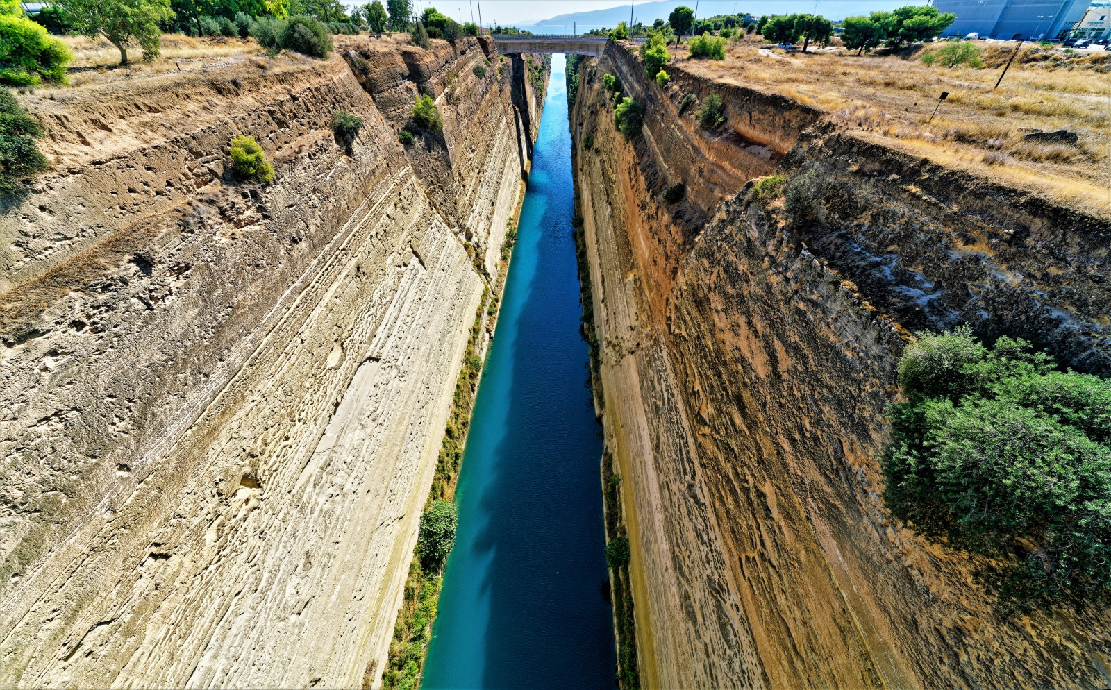 El Canal de Corinto - Canale di Corinto | Secret World Trip Planner