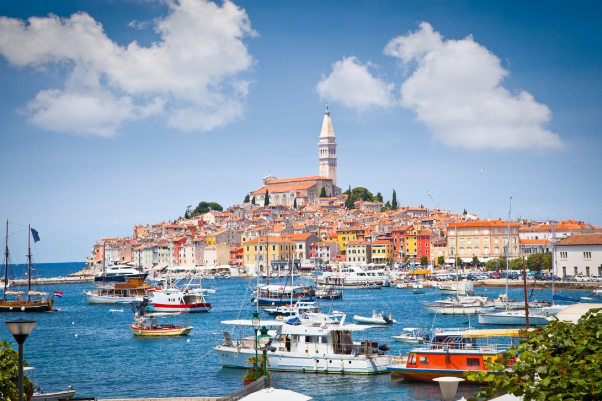 Rovinj/Rovigno è una città della Croazia — Rovigno