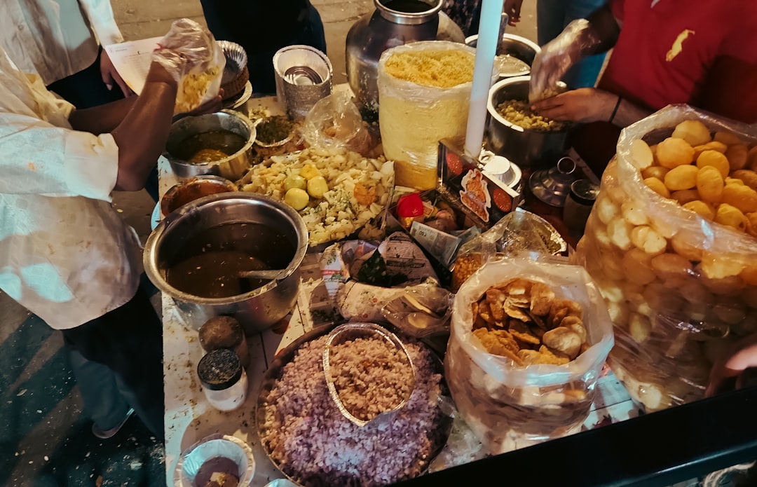 Sev Puri：孟买最受欢迎的街头美食，也是世界上最受欢迎的美食。 - Mumbai | Secret World Trip Planner