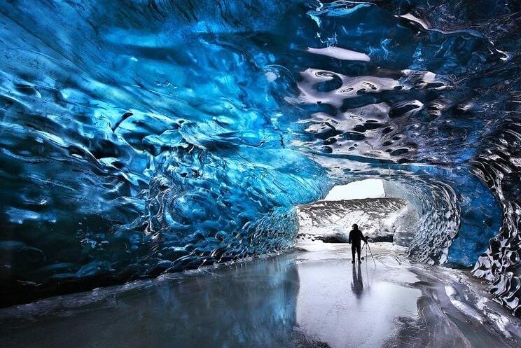 Skaftafell Ice Cave - Breathtaking trekking - Skaftafell | Secret World Trip Planner