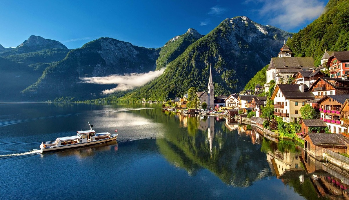 Hallstatt es un bonito pueblo de Austria - Hallstatt | Secret World Trip Planner
