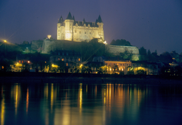 索米尔城堡 - Saumur | Secret World Trip Planner