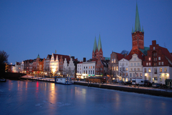 Lübeck es una ciudad de Schleswig-Holstein — Lubecca