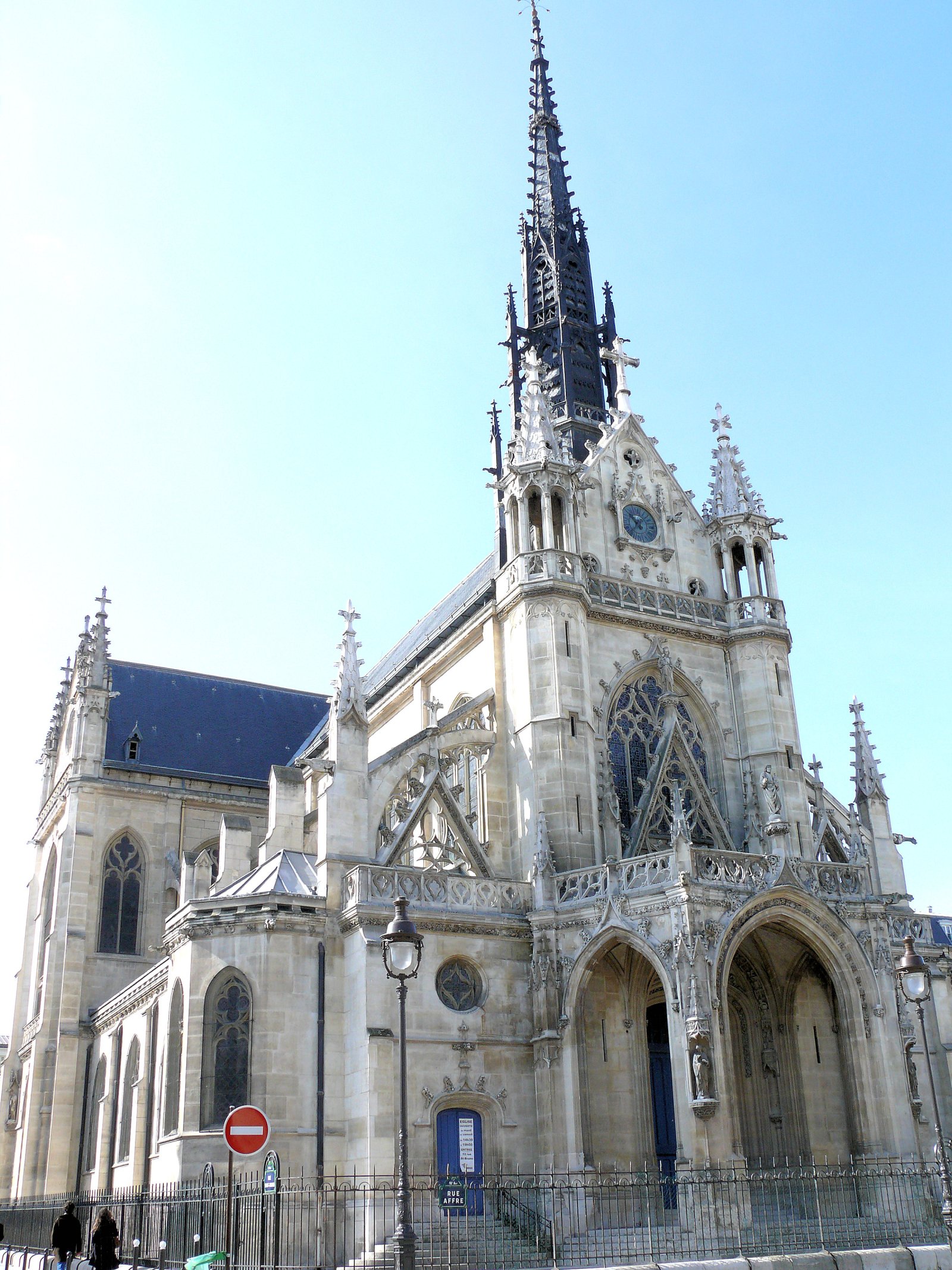 San Bernardo de la Chapelle - Paris | Secret World Trip Planner