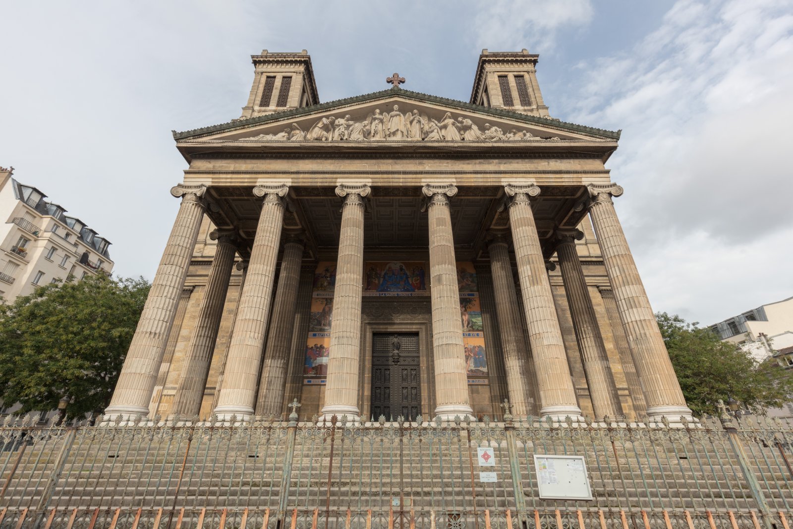 París | Saint-Vincent-de-Paul - Paris | Secret World Trip Planner