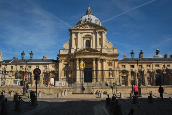 Val-de-Grâce een prachtige kerk - Paris | Secret World Trip Planner