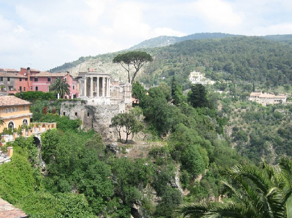 Parque de la Villa Gregoriana en Tívoli - Tivoli RM | Secret World Trip Planner