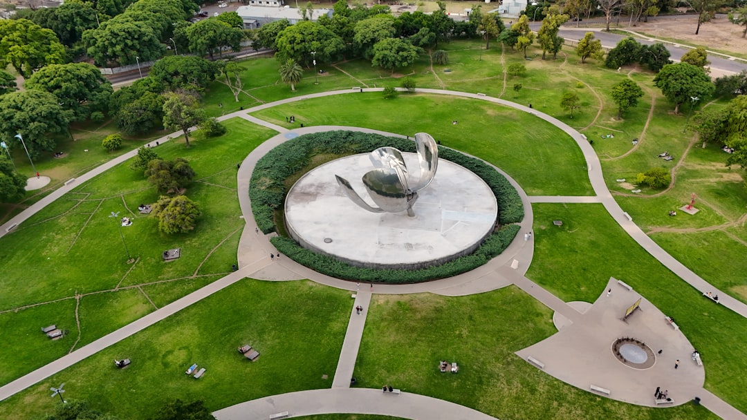 Floralis Genérica,a sculpture made of steel and aluminum - Buenos Aires | Secret World Trip Planner