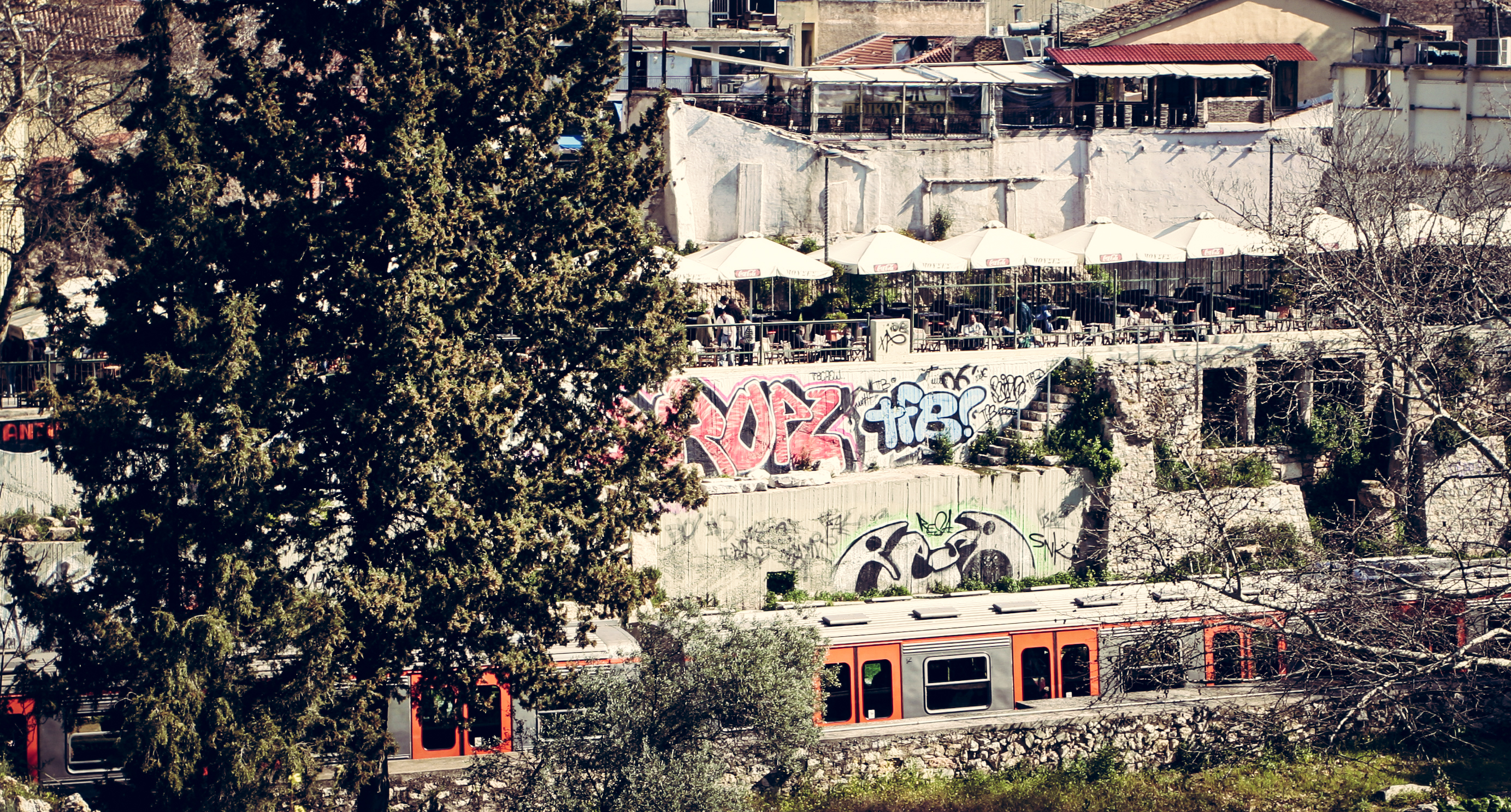 Monastiraki (literalmente pequeño monasterio) - Athina | Secret World Trip Planner