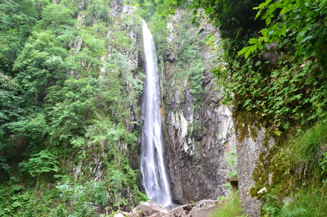 Cascata di Livaditis (Tracia) - Unnamed Road | Secret World Trip Planner