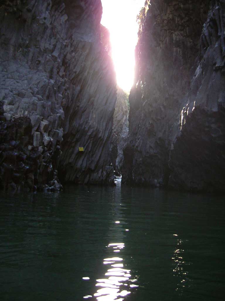 ช่องเขาอัลคันทารา - Castiglione di Sicilia | Secret World Trip Planner