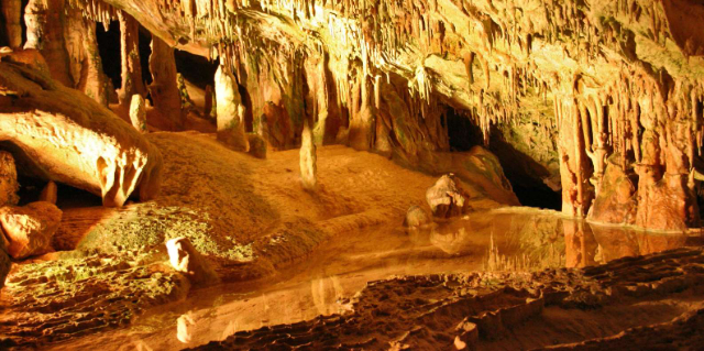Grotta di Can Marçà - Puerto de San Miguel - Ibiza | Secret World Trip Planner