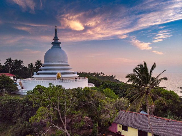 Pagoda de la Paz de Unawatuna - Unawatuna | Secret World Trip Planner