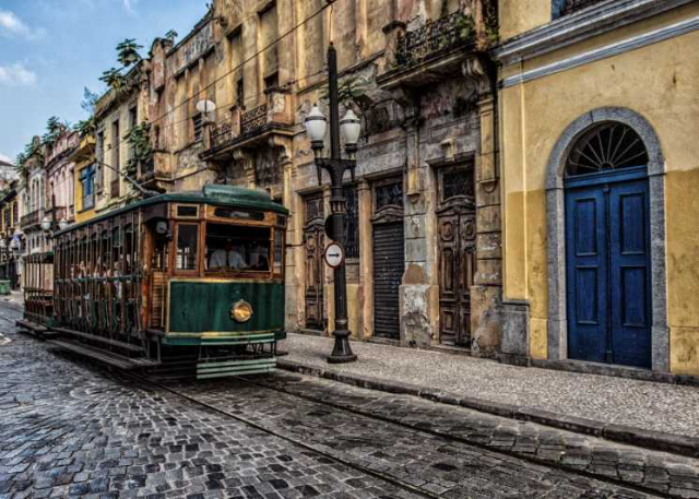 The Tourist Streetcar - Santos - SP | Secret World Trip Planner