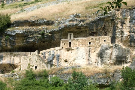 Pustelnia św. Bartłomieja w Legio - Roccamorice | Secret World Trip Planner