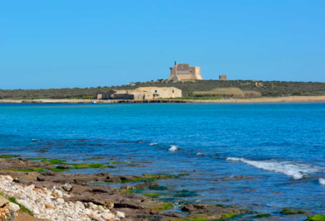Capo Passero, la punta dei due mari - Portopalo di Capo Passero | Secret World Trip Planner