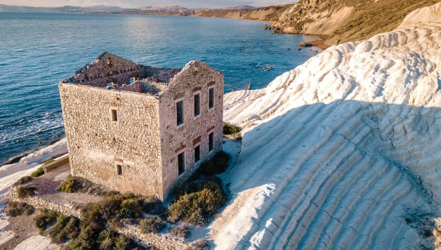 Punta Bianca - 92020 Palma di Montechiaro AG | Secret World Trip Planner
