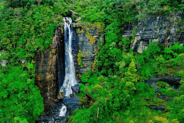 Cascada del Salto del Amante - Distretto di Nuwara Eliya | Secret World Trip Planner