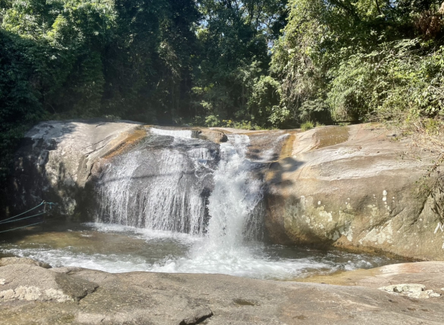 La cascata Cachoeira da Toca — Ilhabela - SP