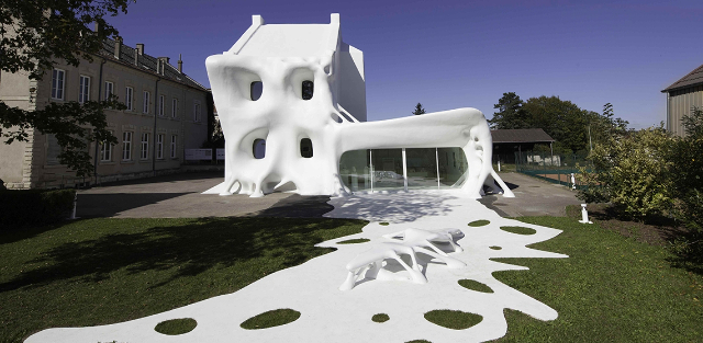 The Gue(ho)st House - Delme | Secret World Trip Planner