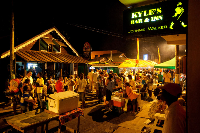 Street party di Gros Islet - Gros Islet | Secret World Trip Planner