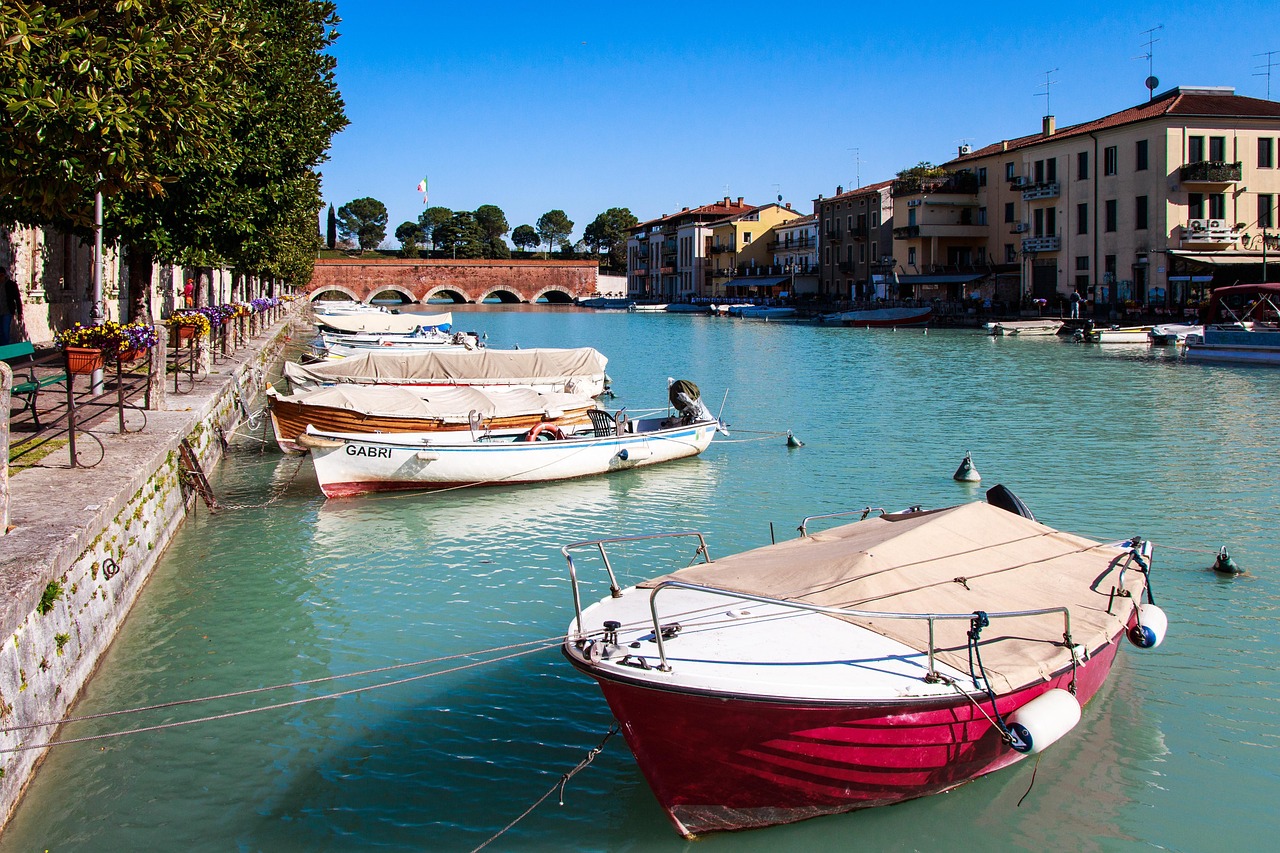 Peschiera del Garda y sus muros - Peschiera del Garda | Secret World Trip Planner