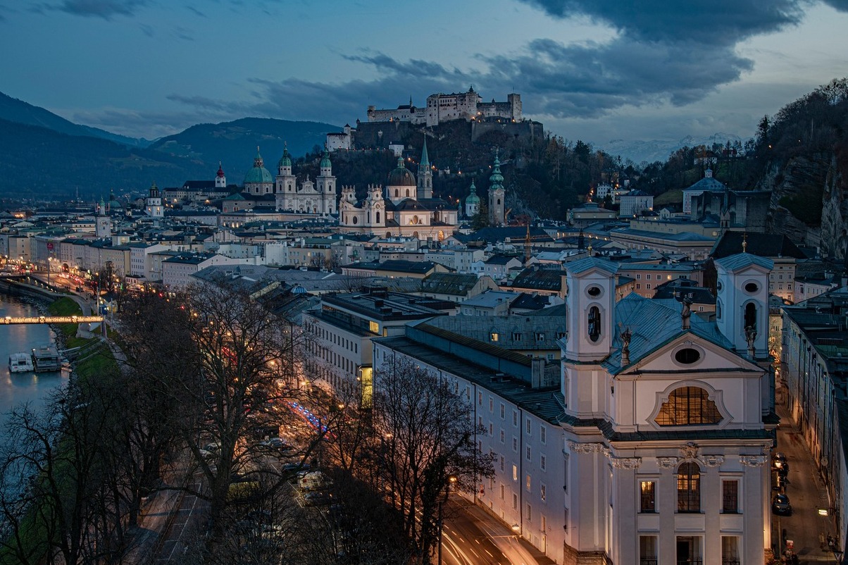 Salzburg: The Museum der Moderne on the Mönchsberg - Salzburg | Secret World Trip Planner