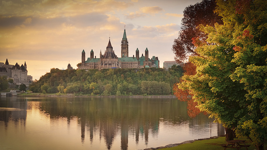 Ottawa y la Colina del Parlamento — Ottawa