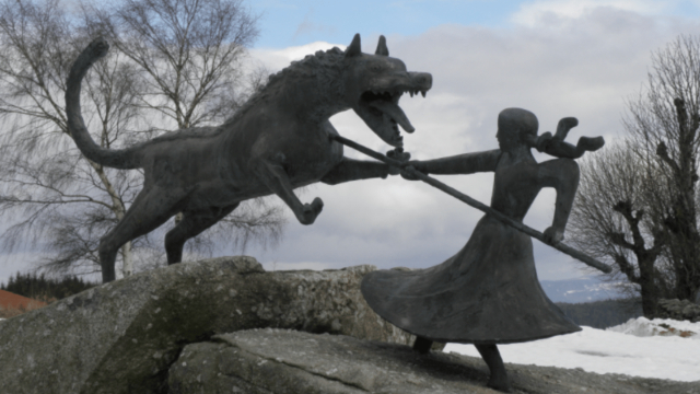 Monument de la Bete du Gevaudan  - Auvers | Secret World Trip Planner