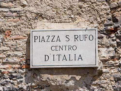Pupak Italije - Rieti | Secret World Trip Planner