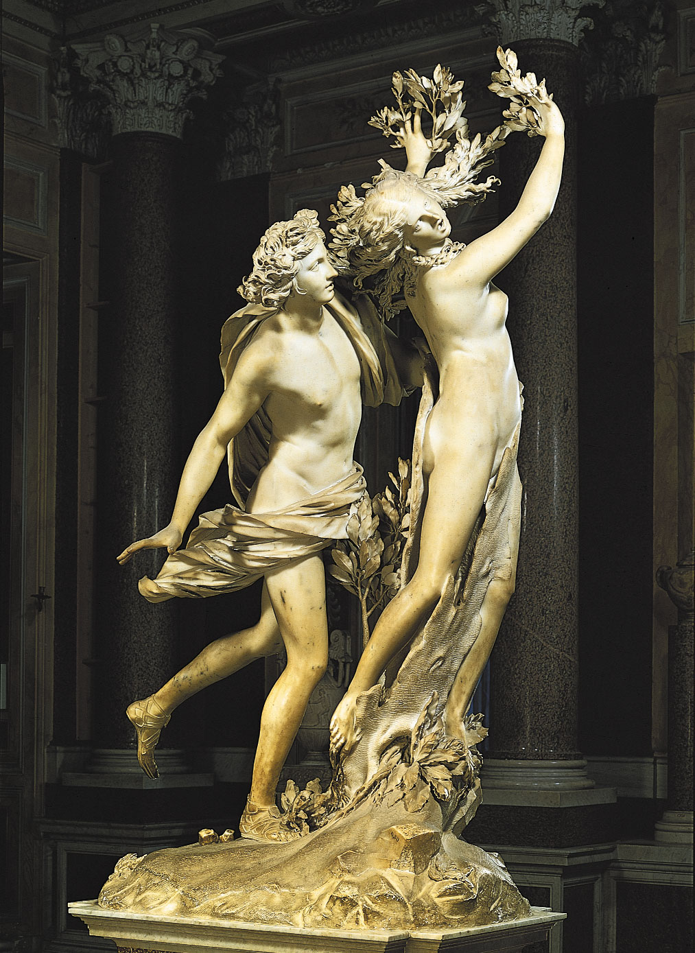 Apollon va Dafna - Roma | Secret World Trip Planner