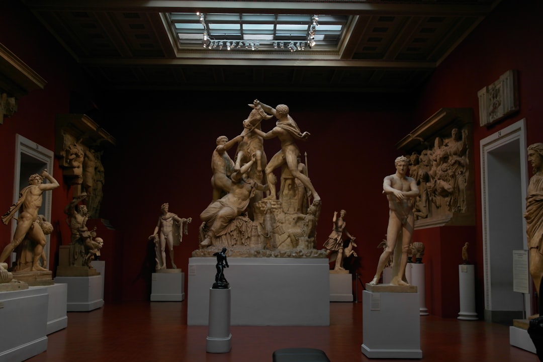 Arte Ederren museoa - Bordeaux | Secret World Trip Planner