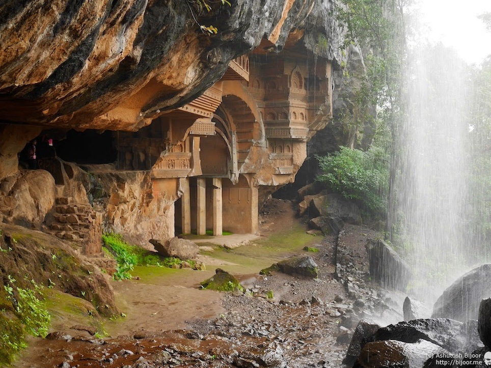 Kondana guwa-Guwa sing dumunung ing desa cilik Kondana - Kondhane | Secret World Trip Planner