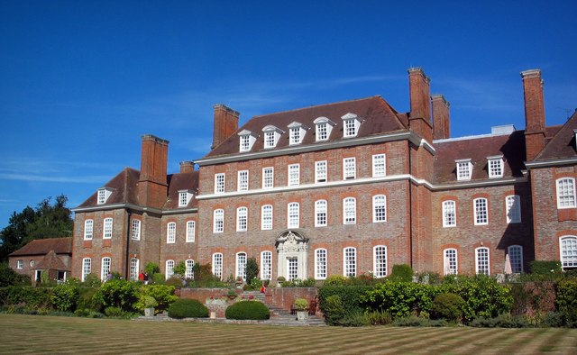 Kent| Hodgson Burnett': el jardín del Great Maytham Hall - Rolvenden Layne | Secret World Trip Planner