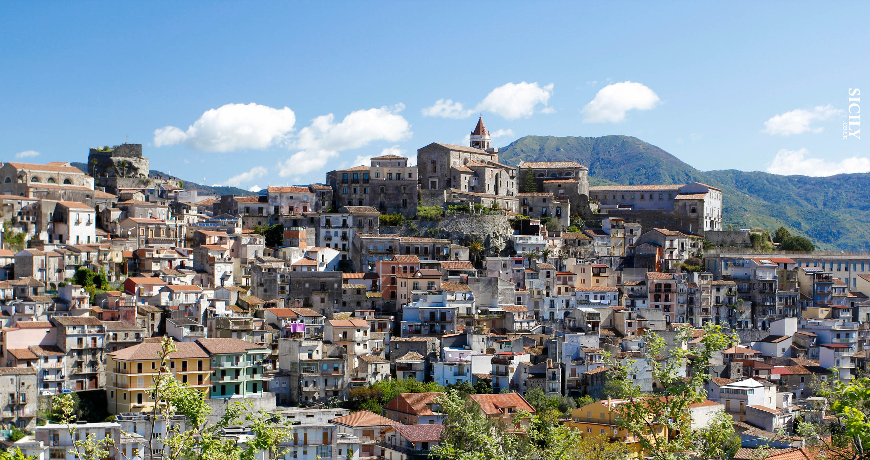 चलचित्र संग्रह  - Castiglione di Sicilia | Secret World Trip Planner
