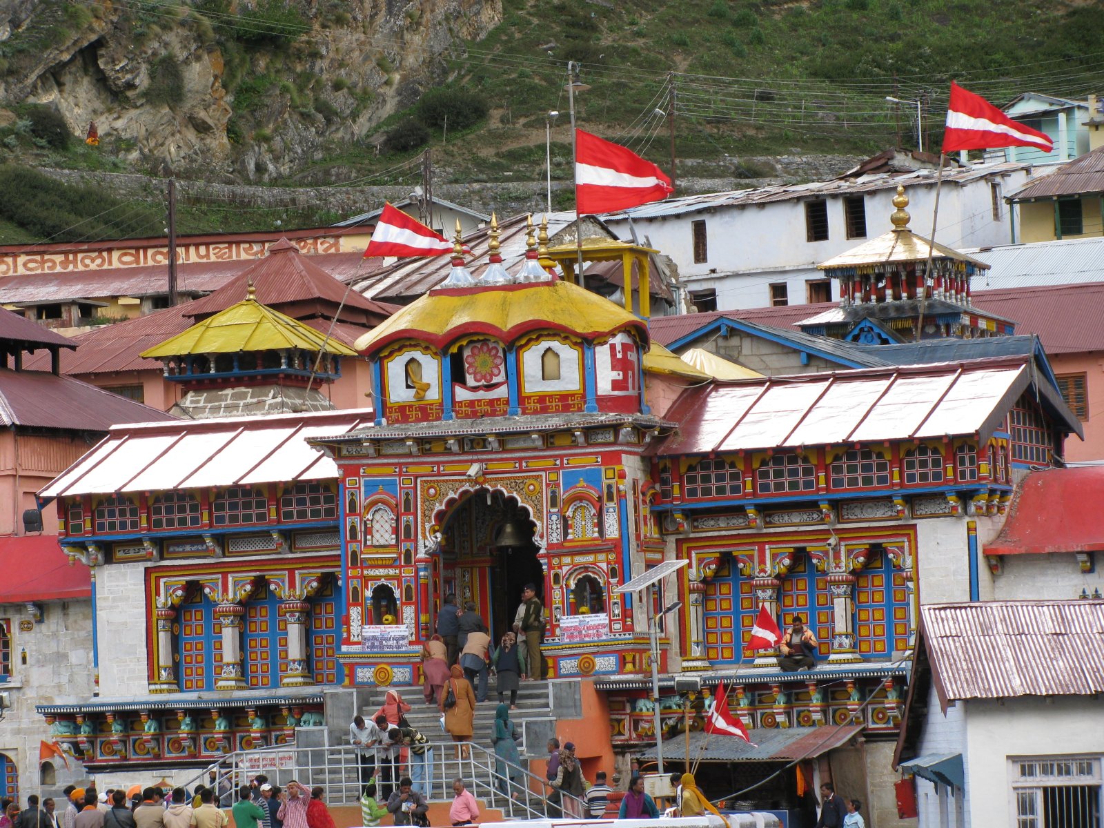 Badrinath es una de las peregrinaciones hindúes más sagradas - Badrinathpuri | Secret World Trip Planner