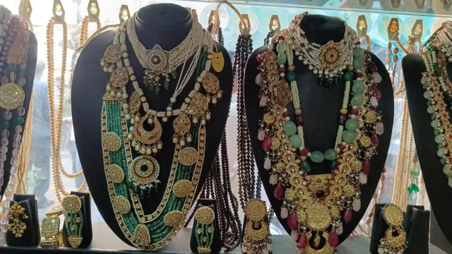 Zaveri Bazaar: Il cuore pulsante della gioielleria di Mumbai - Mumbai | Secret World Trip Planner