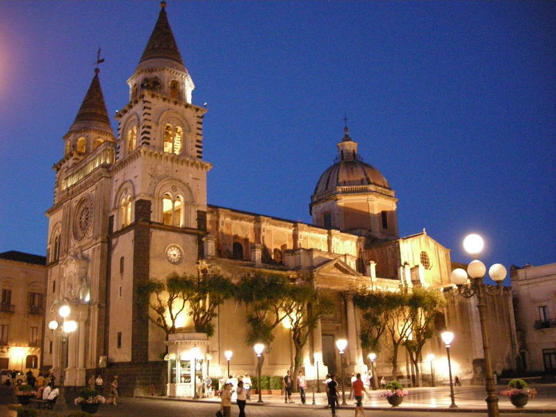 โบสถ์หลวงของซานตาเวเนรา - Basilica Cattedrale Maria SS.ma Annunziata - Acireale | Secret World Trip Planner